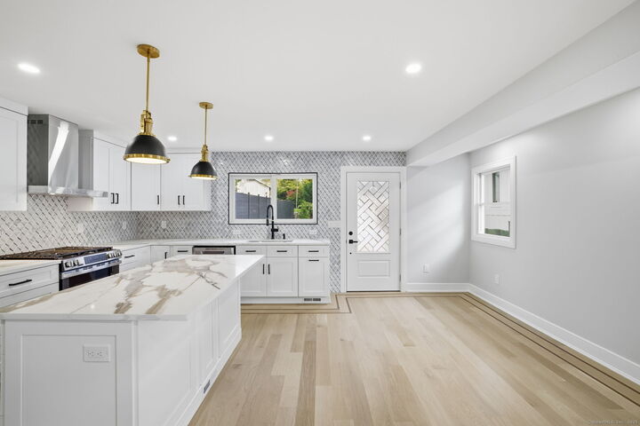 Property Photo:  131 Henry Street  CT 06830 