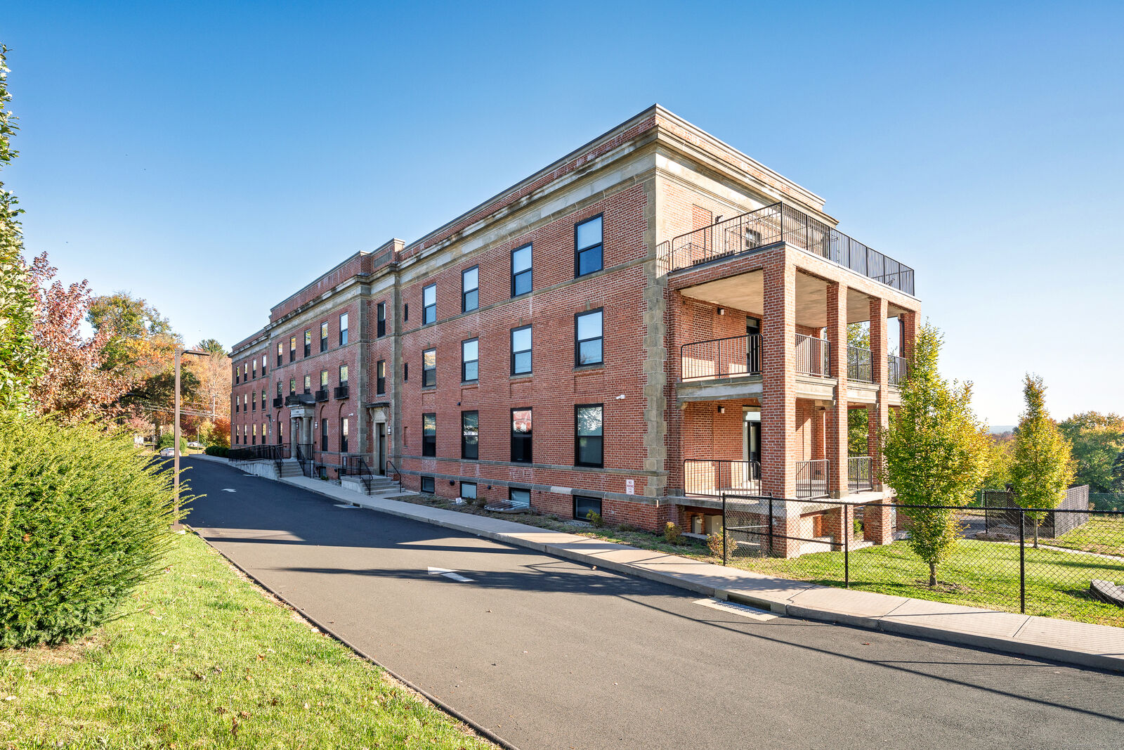 Property Photo:  170 Ridge Road 201  CT 06109 