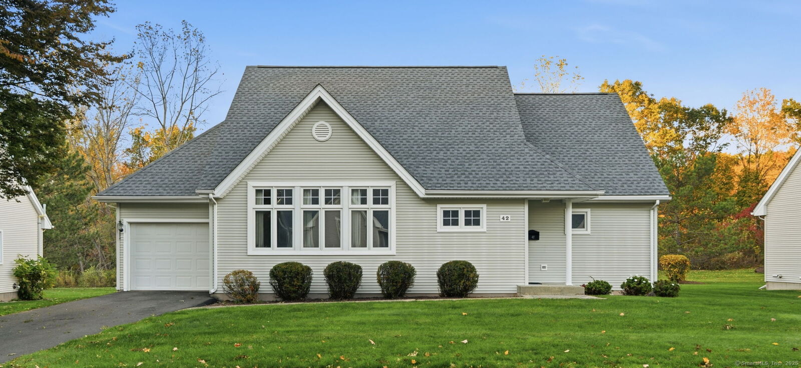 Property Photo:  42 Rose Court 42  CT 06067