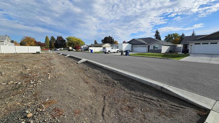 Property Photo:  8117 E Baldwin Ave  WA 99212