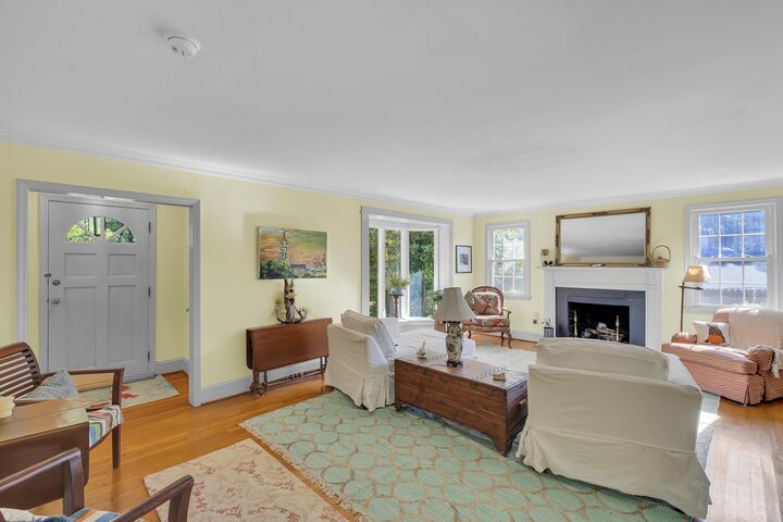 Property Photo:  909 Brentwood Drive  SC 29302 