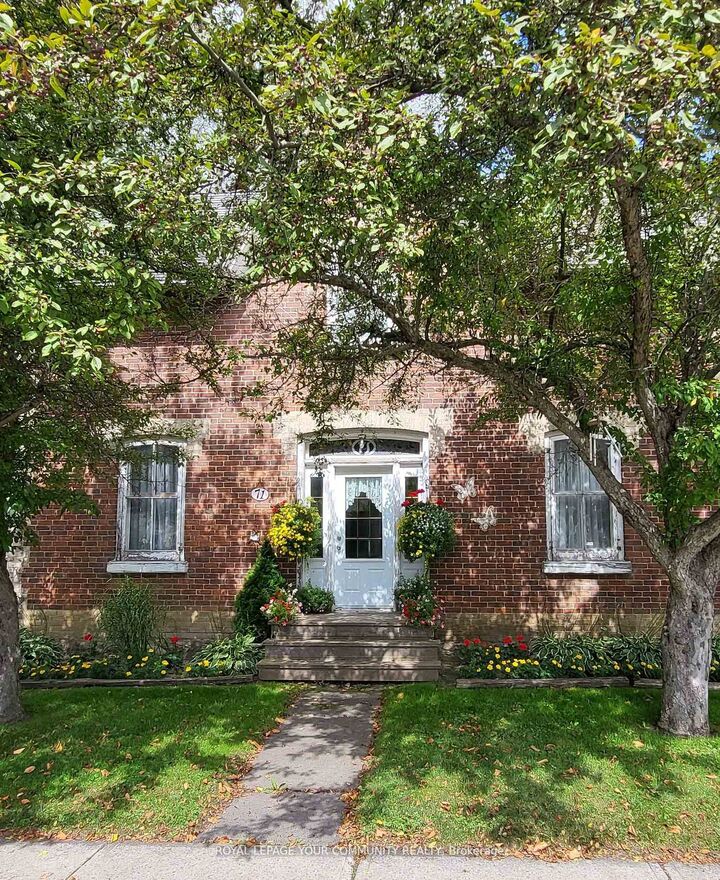 Property Photo:  71 High Street  ON L0E 1R0 