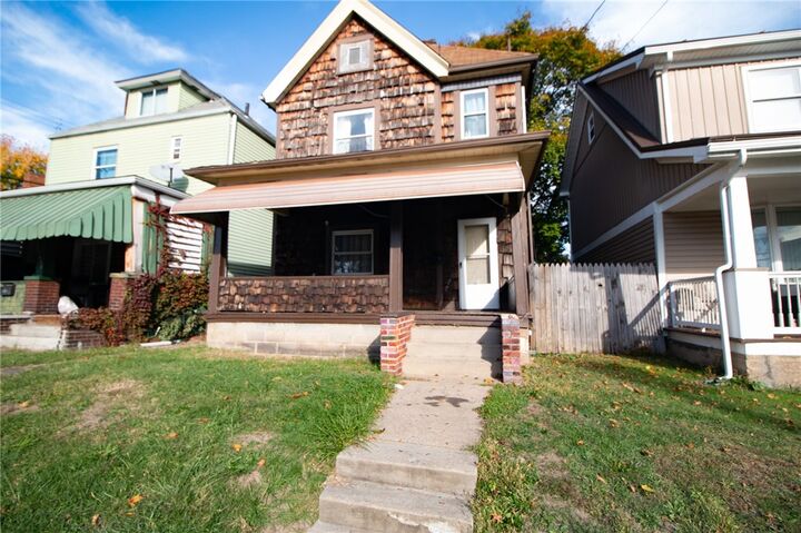 Property Photo: 2403 Grandview Ave PA 15132