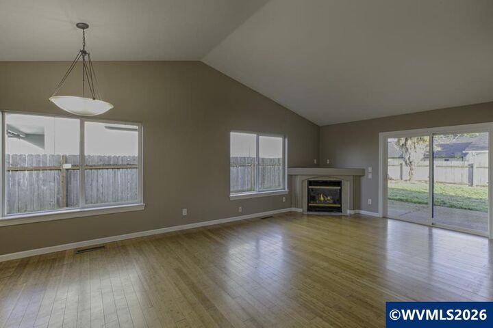 Property Photo:  4995 Ward Dr NE  OR 97305 