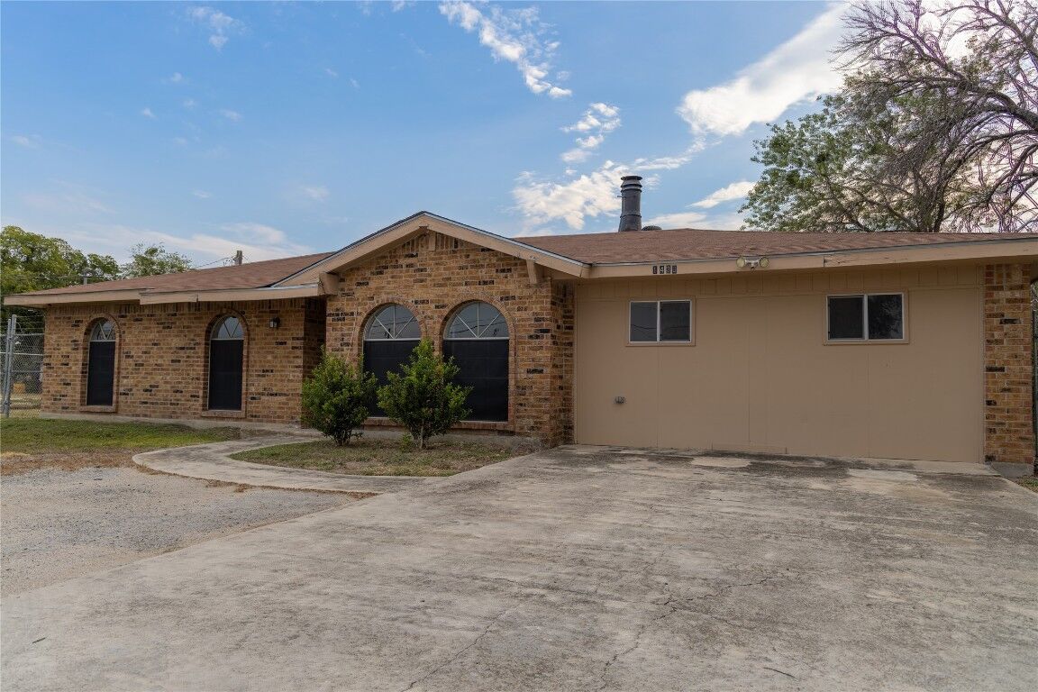 Property Photo: 1430 State Highway 46 S TX 78130