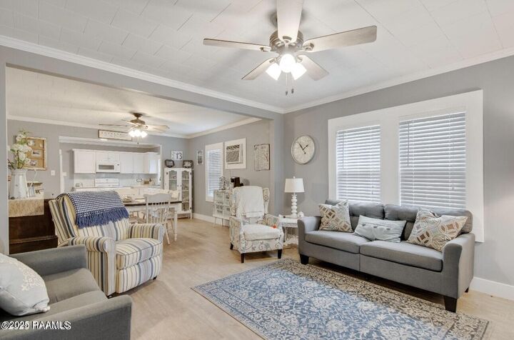 Property Photo: 1006 N Jackson Avenue LA 70548