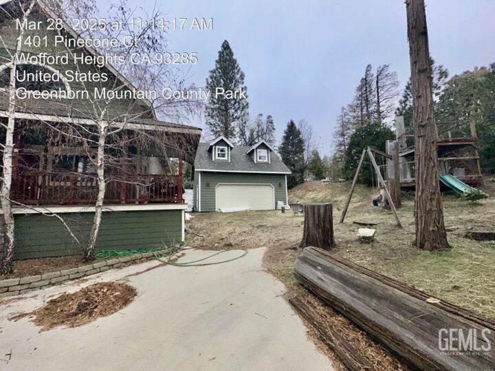 Property Photo:  1400 Pinecone Court  CA 93285 