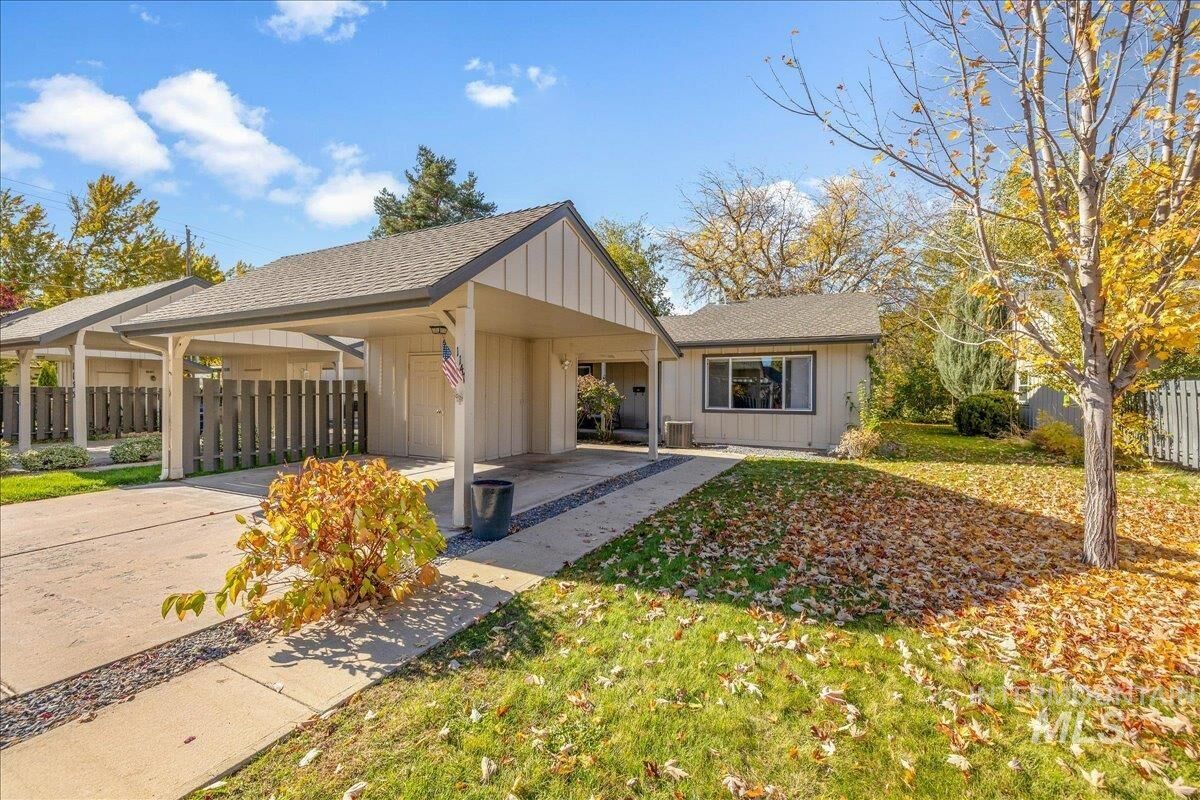 Property Photo: 1147 S Abbey Circle ID 83705