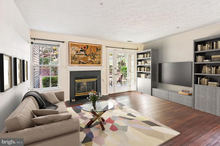 Property Photo:  6300 Bayberry Court 1103  MD 21075 