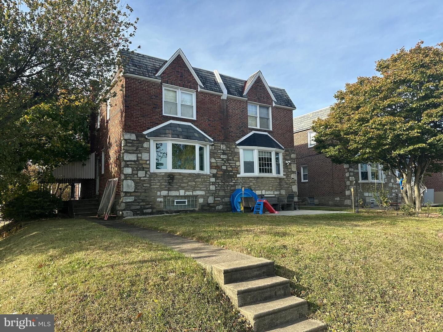 Property Photo:  2250 Stanwood Street  PA 19152