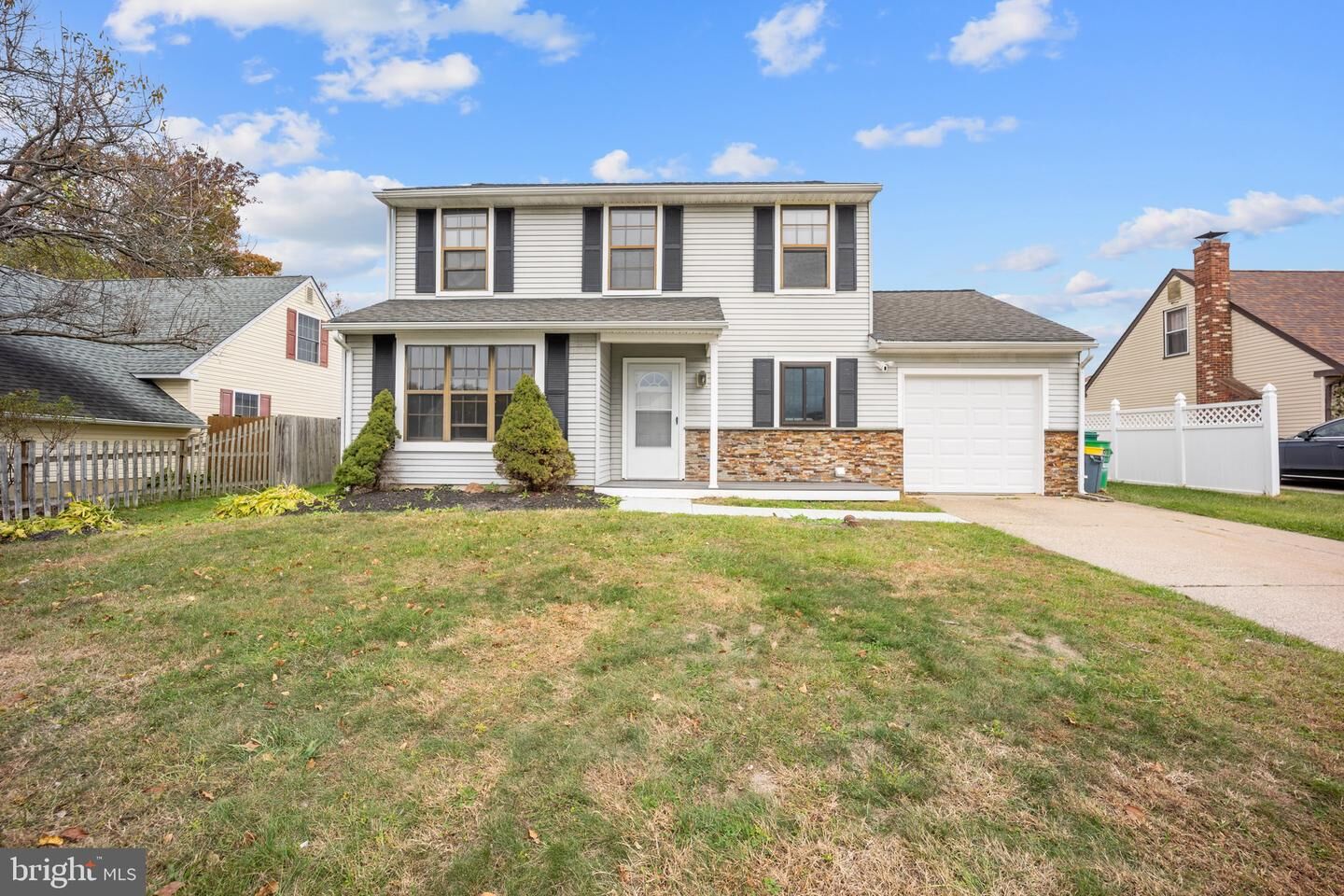Property Photo: 560 Fernwood Lane PA 19030
