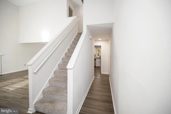 Property Photo:  203 Sea Cliff Drive  VA 22546 