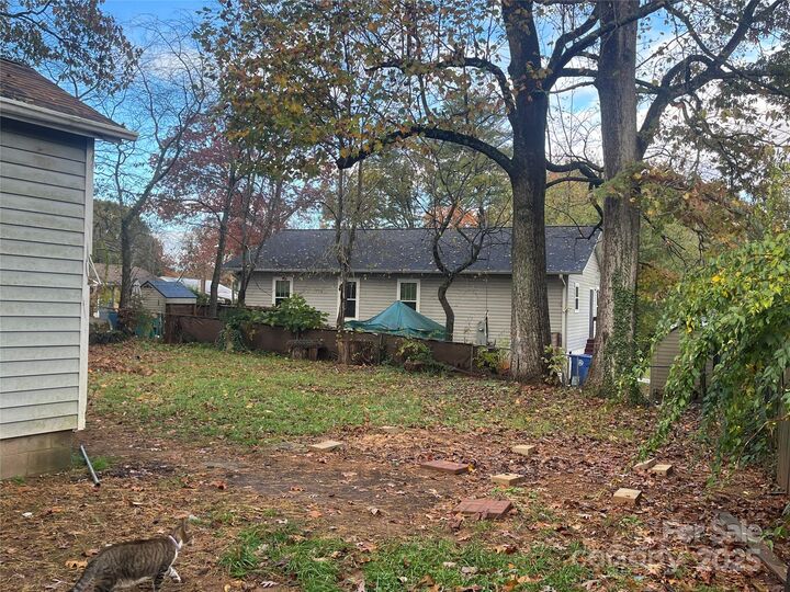 Property Photo:  4 La Rue Street  NC 28806