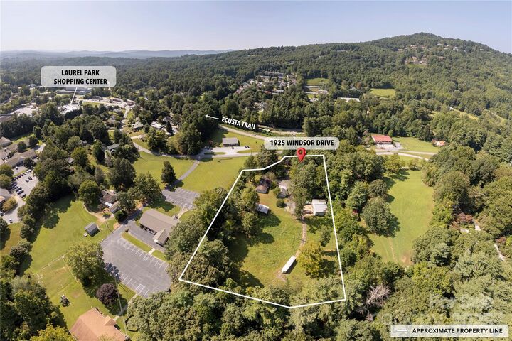 Property Photo:  1925-B Windsor Drive  NC 28739