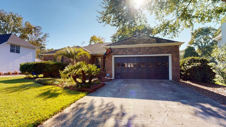 Property Photo:  611 Fishermans Bend  SC 29464 