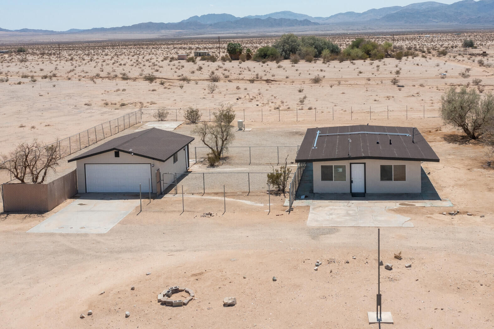 Property Photo:  84417 Amboy Road  CA 92277 