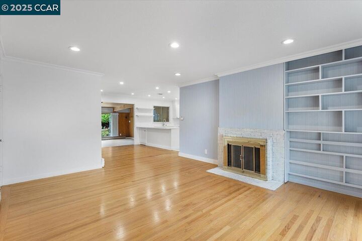 Property Photo: 1649 Via Tovita CA 94580