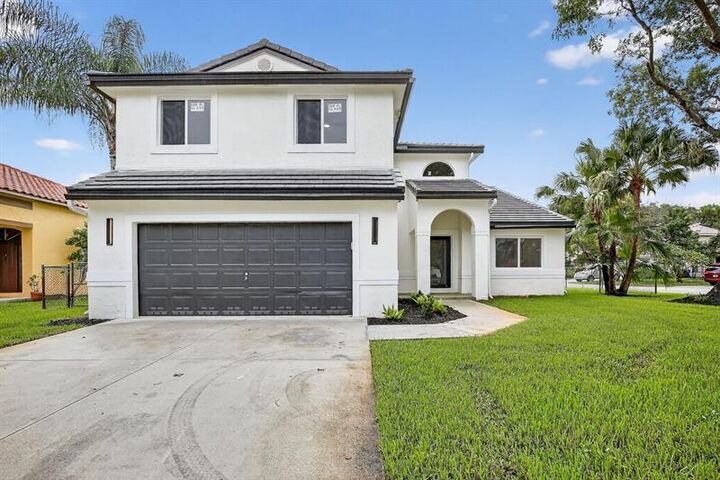 Property Photo: 387 SW 163rd Ave FL 33027