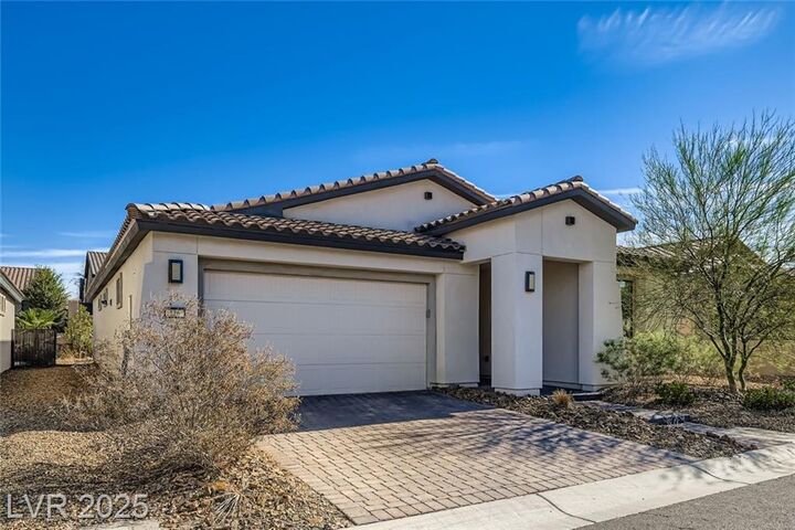Property Photo: 116 Lake Oasis Street NV 89011