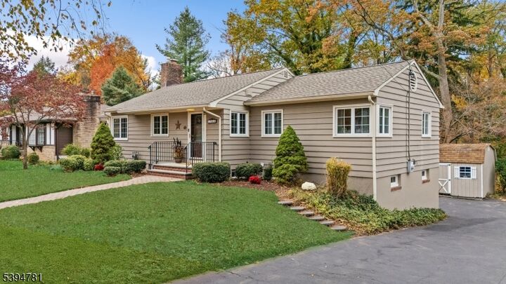 Property Photo:  568 Mountainview Ter  NJ 08812