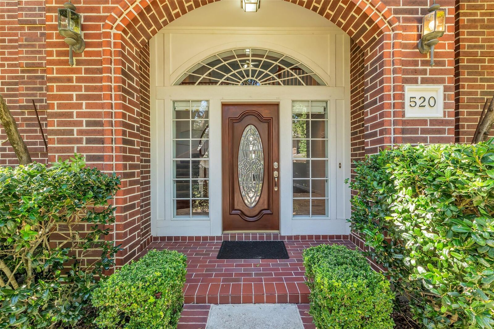 Property Photo:  520 Chelsea Street  TX 77401