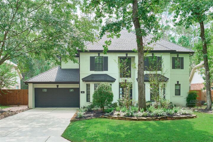 90 S Goldenvine Circle  The Woodlands TX 77382 photo