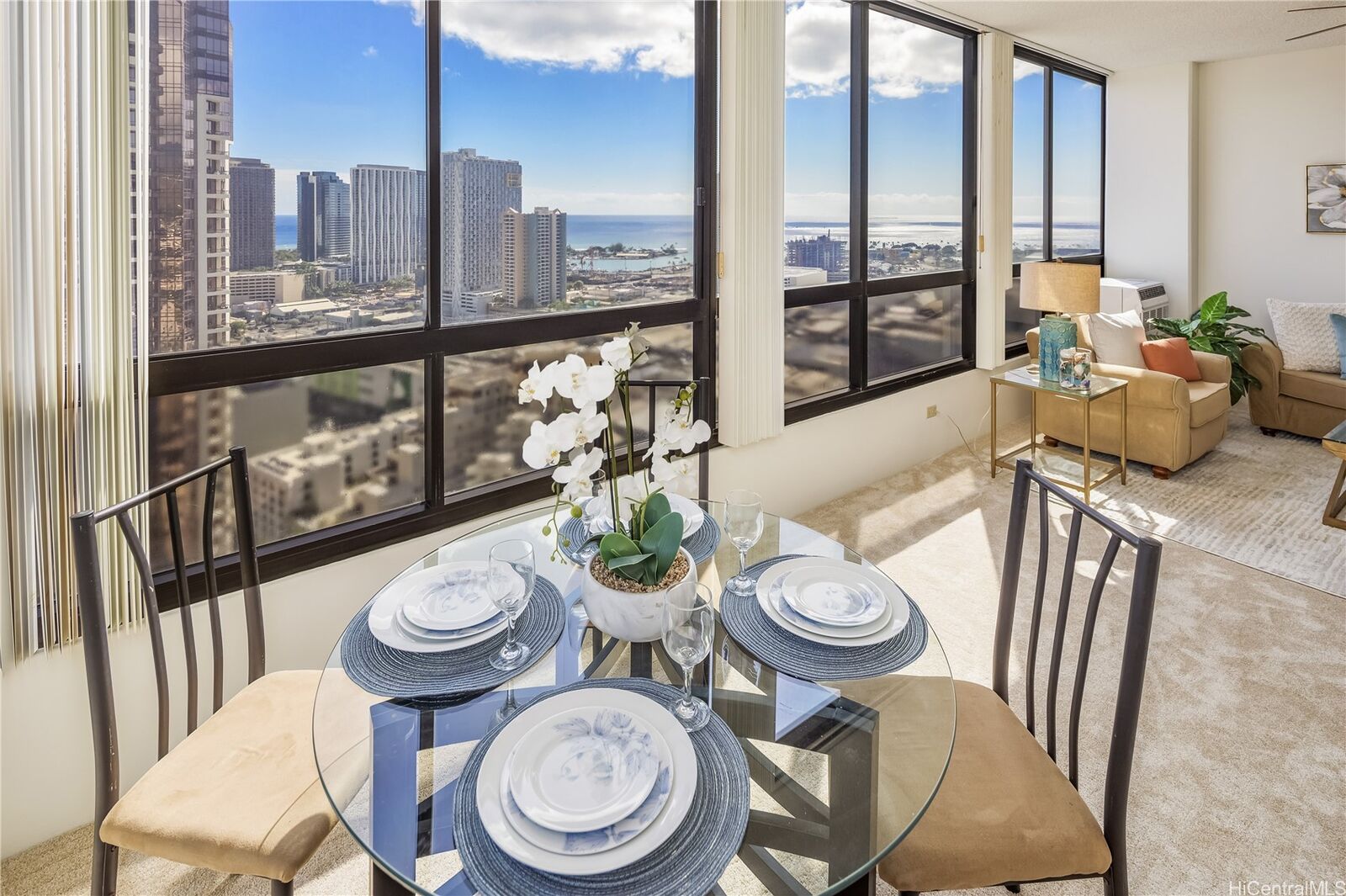 Property Photo:  876 Curtis Street 3203  HI 96813 