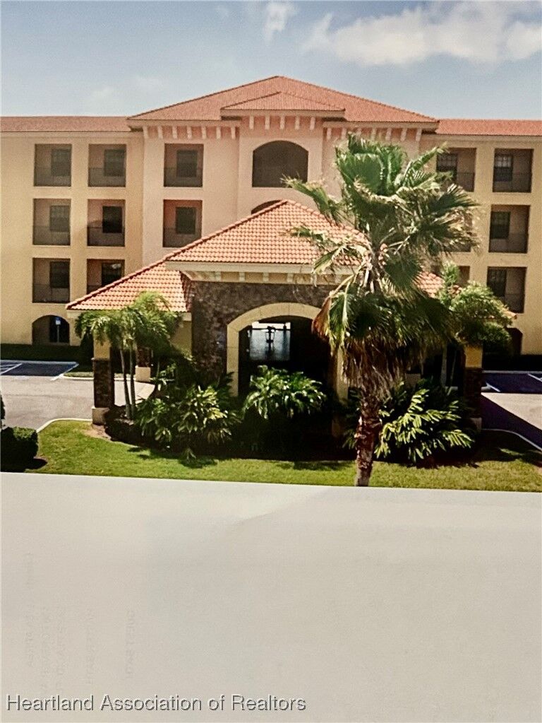 Property Photo: 2351 Lakeview Drive 119 FL 33870