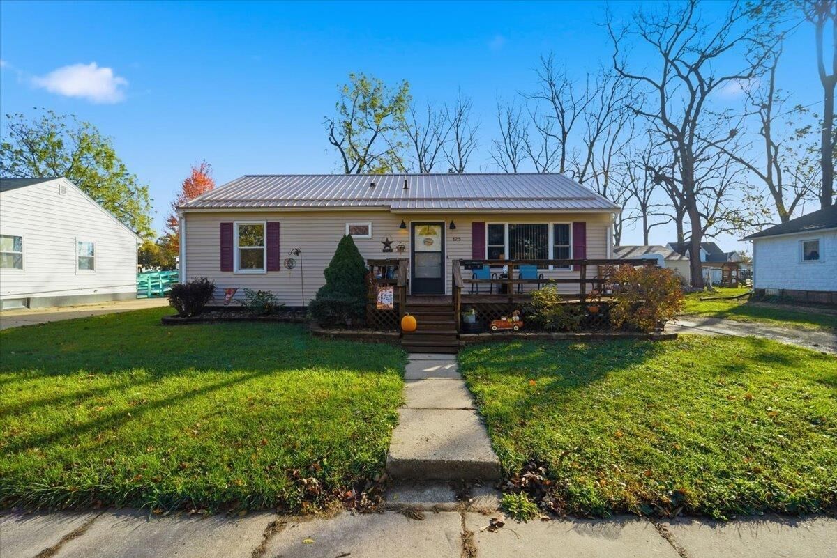 Property Photo: 825 1st Ave SW IA 50662