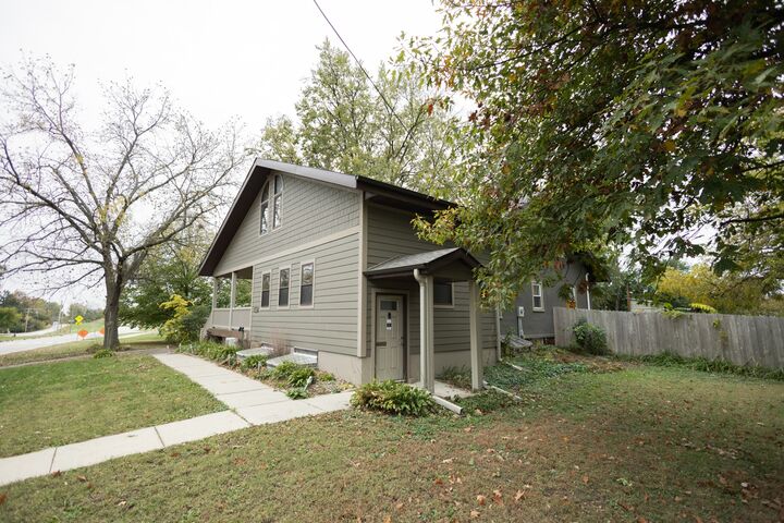 Property Photo: 1319 W 4th Street S IA 50208