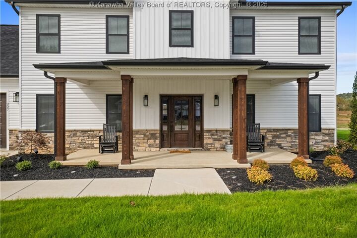 Property Photo:  227 Alexander'S Avenue  WV 25082 