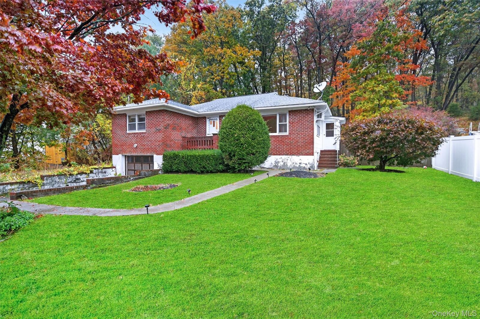 Property Photo:  56 Aqueduct Road  NY 10524
