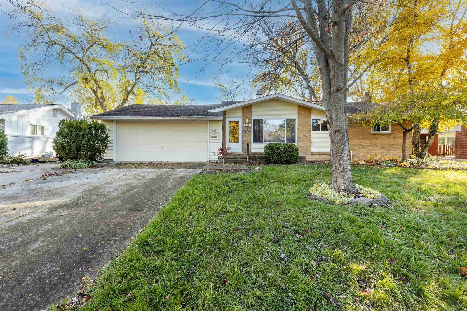 Property Photo:  312 Wilson  MI 48642-3365