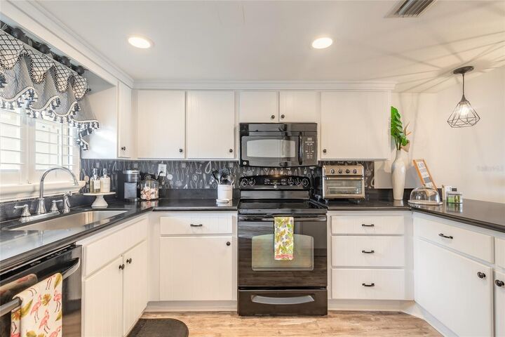 Property Photo:  4831 Saxon Drive 1060  FL 32169