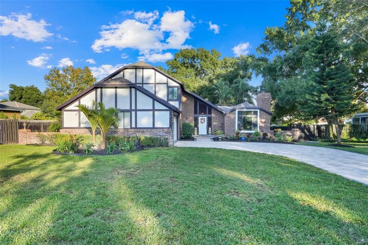 Property Photo:  6809 Parson Brown Drive  FL 32819 