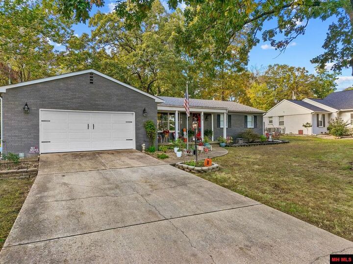 Property Photo:  212 Ridgecrest Drive  AR 72653 