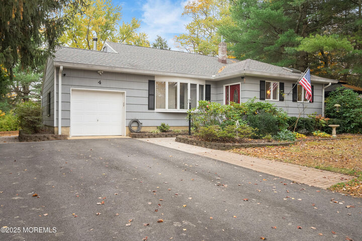 Property Photo:  4 Coral Place  NJ 07748 