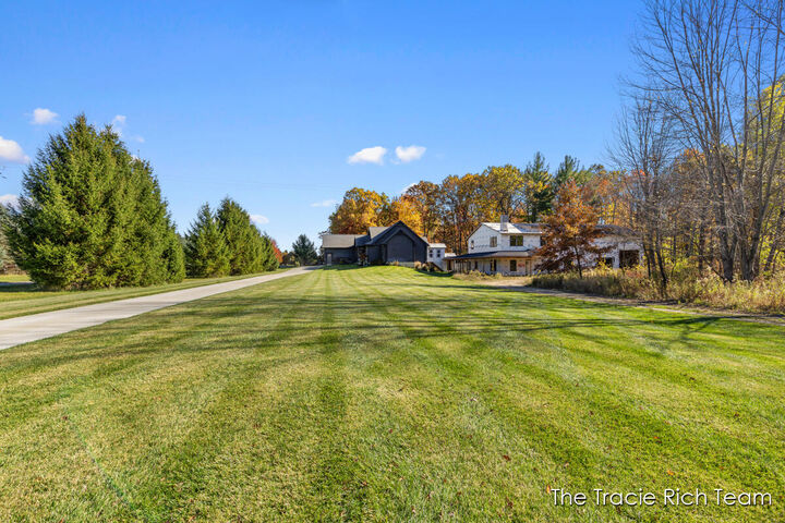 Property Photo:  8698 Nugent Avenue NE  MI 49341 