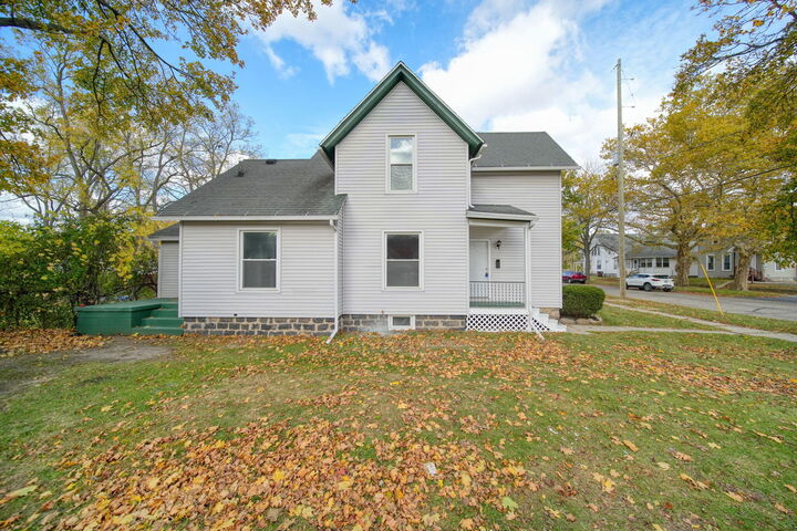 Property Photo: 606 Center Street MI 49202