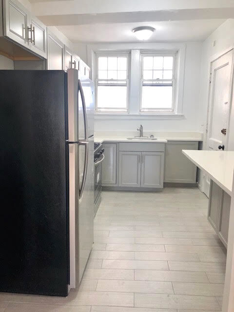 Property Photo:  1068 W Thorndale Avenue 2N  IL 60660 