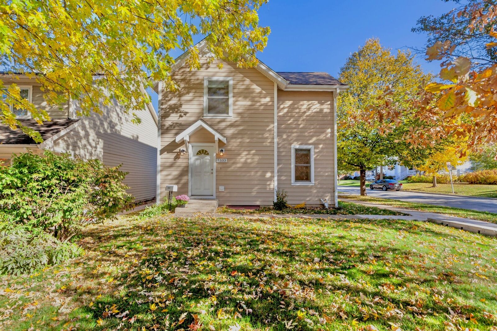 Property Photo: 5333 Fairview Avenue IL 60515