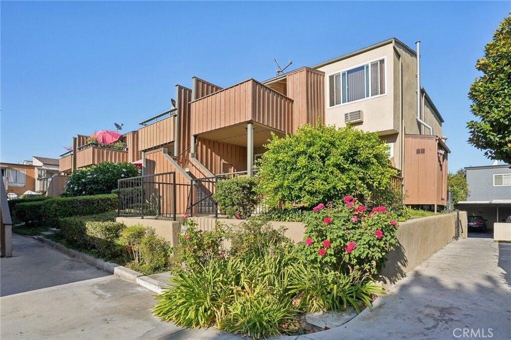 Property Photo: 1001 W Stevens 318 CA 92707