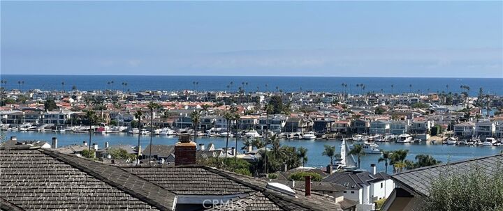 Property Photo:  900 Kings Road  CA 92663 