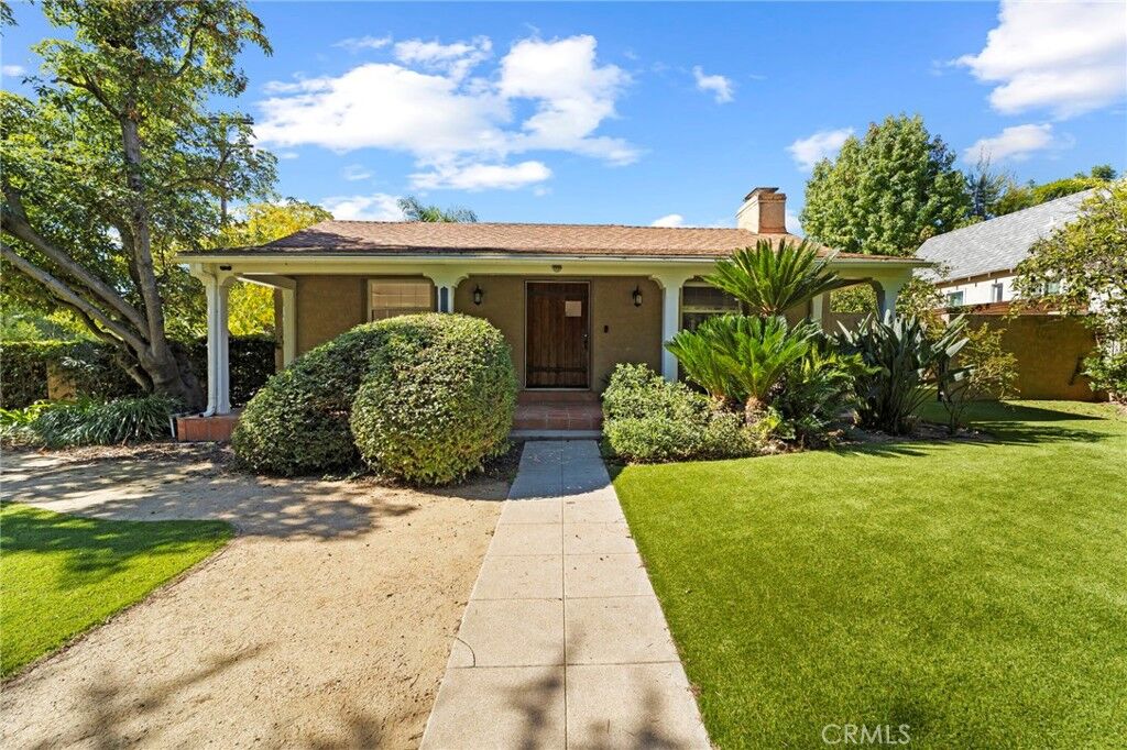 Property Photo:  1697 N Allen  CA 91104 