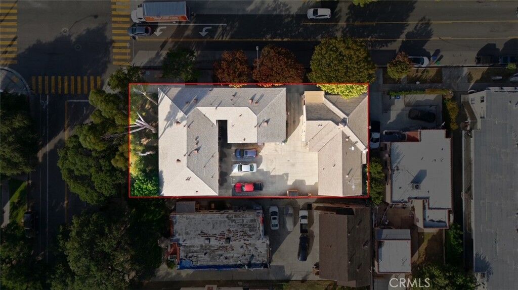 Property Photo:  520 S Pacific Avenue  CA 91204