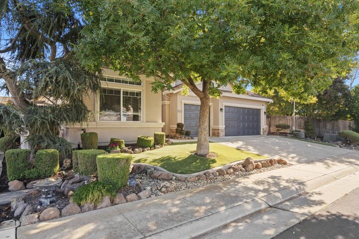 Property Photo: 9239 Crystal Falls Way CA 95624