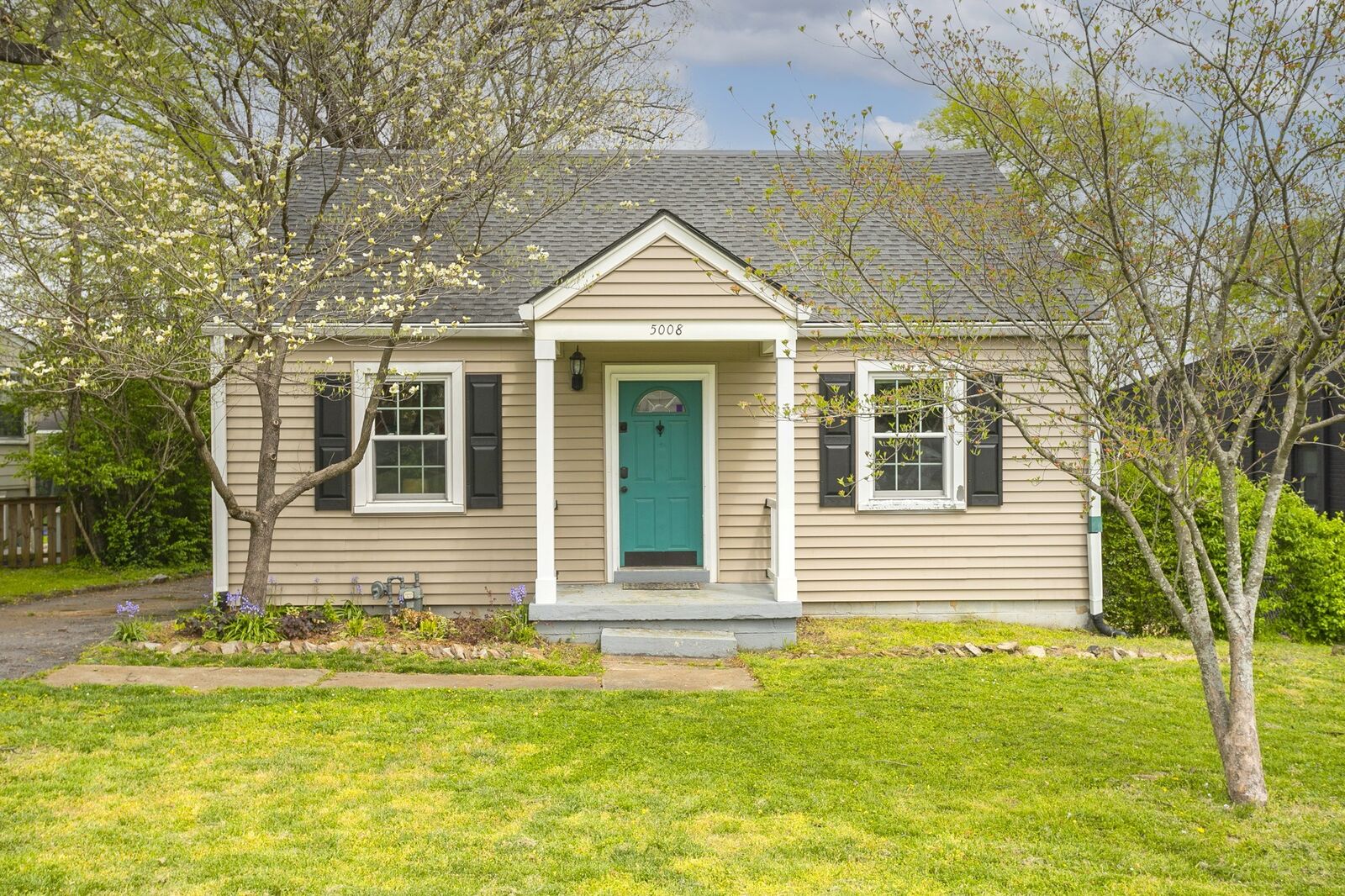 Property Photo:  5008 Idaho Ave  TN 37209 