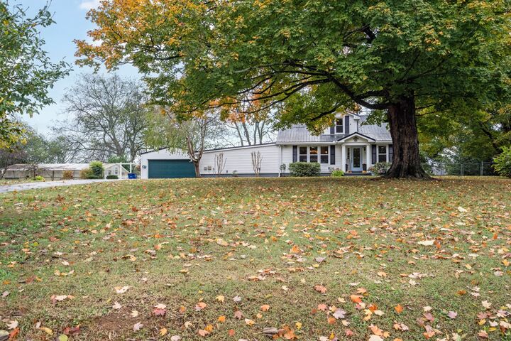 Property Photo: 310 Crest Dr TN 37160