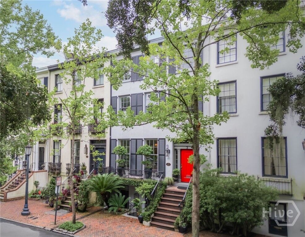 Property Photo: 3 E Gordon Street GA 31401