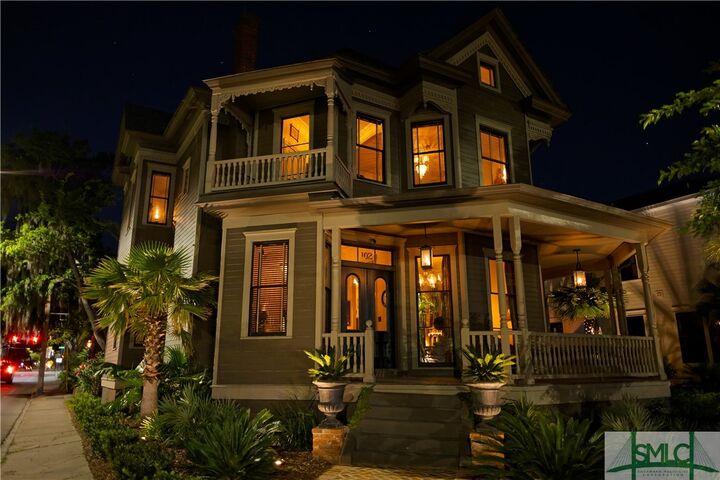 Property Photo:  102 E 38th Street  GA 31401 